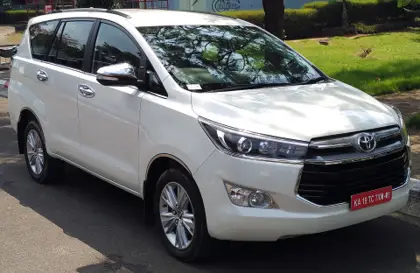 Toyota Innova Crysta taxi